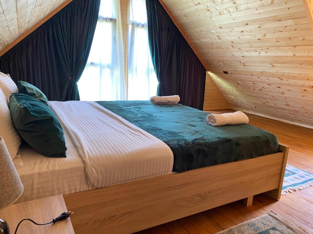Guesthouse Demushi Valbone Buitenkant foto