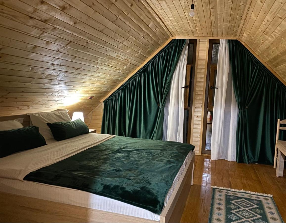 Guesthouse Demushi Valbone Buitenkant foto