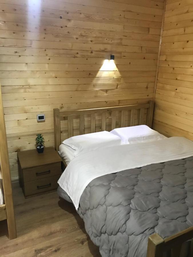 Guesthouse Demushi Valbone Buitenkant foto