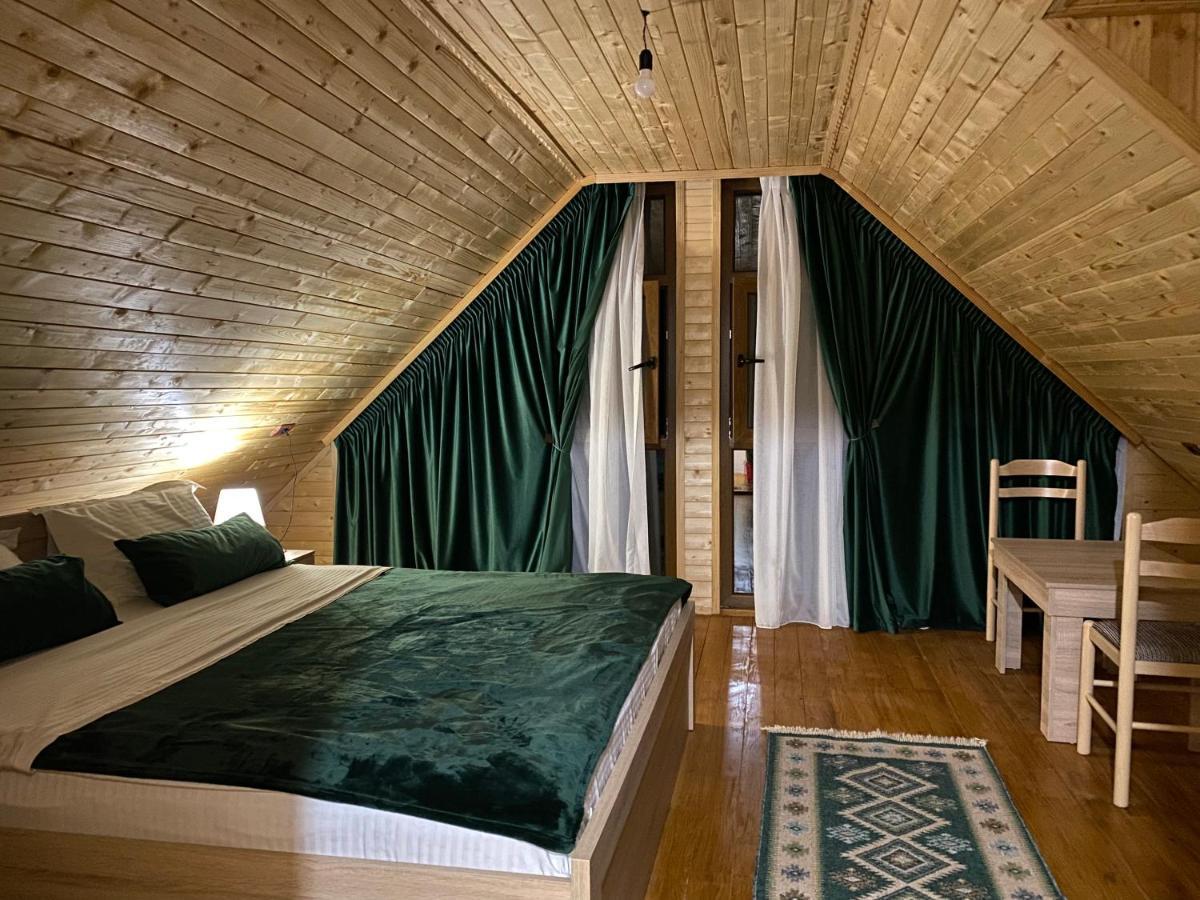 Guesthouse Demushi Valbone Buitenkant foto