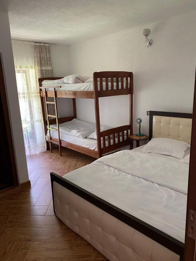 Guesthouse Demushi Valbone Buitenkant foto