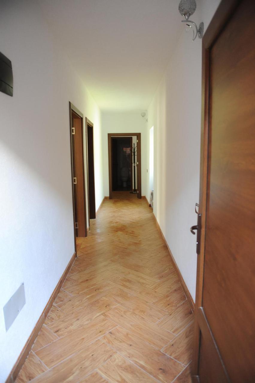 Guesthouse Demushi Valbone Buitenkant foto
